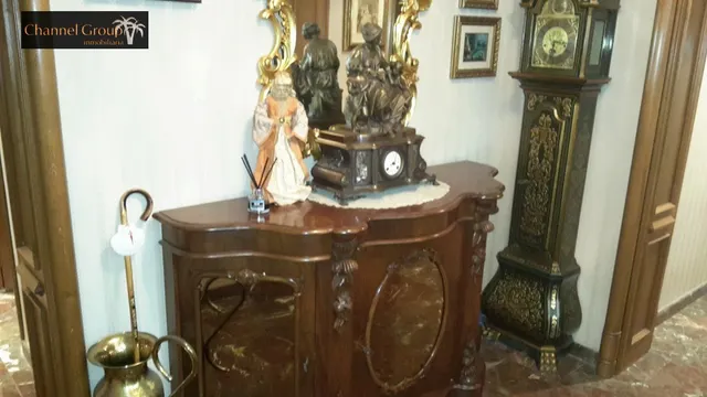 SE VENDE CASA SEÑORIAL UBICADA EN PLENO CENTRO CON EXCELENTES VISTAS — 3