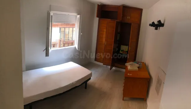 San Lorenzo: Elegancia y Confort en el Corazón de la Ciudad - foto 3