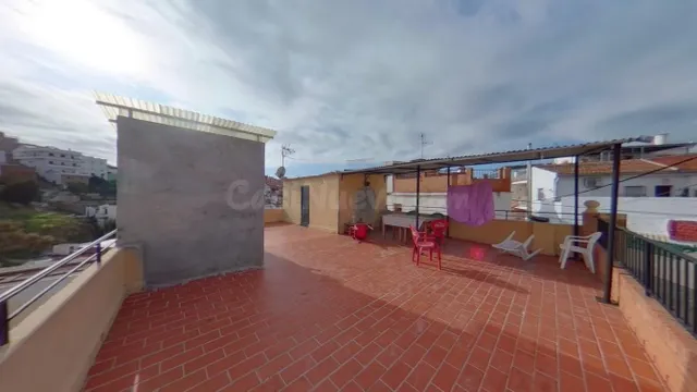 VIVIENDA ALQUILADA EN CIUDAD JARDÍN CON SEGURO DE IMPAGO — 3