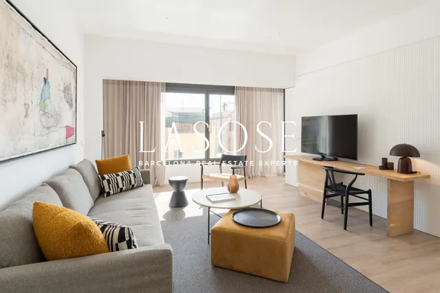 Acogedor piso de dos dormitorios, balcón y terraza comunitaria en alquiler en La Salut — 12