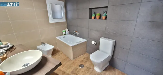 Encantadora Parcela Rústica con Piscina Privada y Chalet en Entorno Tranquilo — 22