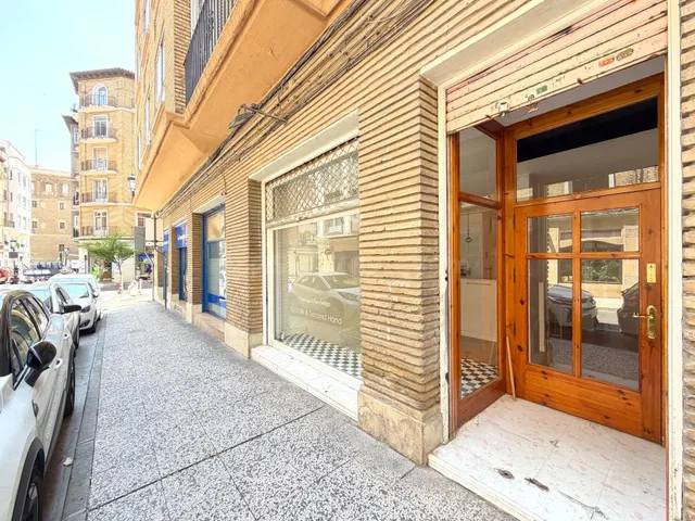 SE VENDE LOCAL DE DOS PLANTAS EN PLENO CENTRO DE ZARAGOZA - foto 4