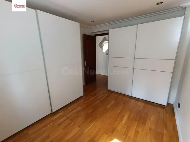 Amplio Apartamento Reformado en Plaza de Lavaderos. — 5