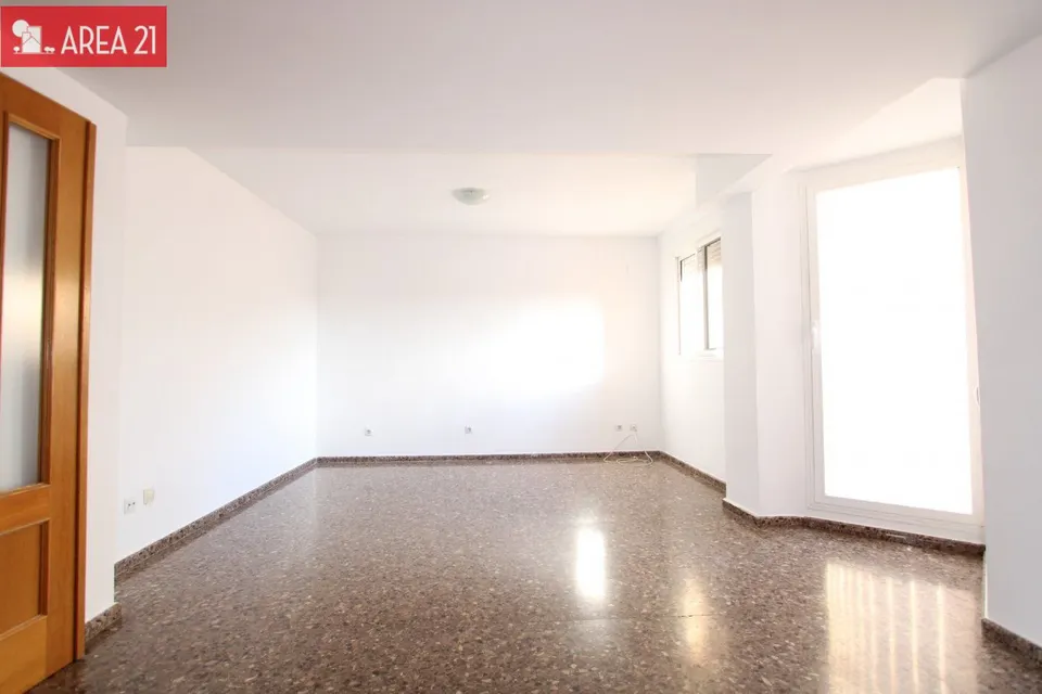 ALQUILER EN LA POBLA DE VALLBONA PISO  AMUEBLADO CON GARAJE