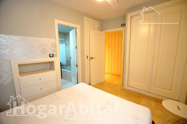 ¡En pleno centro! Impecable, exterior y luminoso con garaje y ascensor, todo amueblado — 14