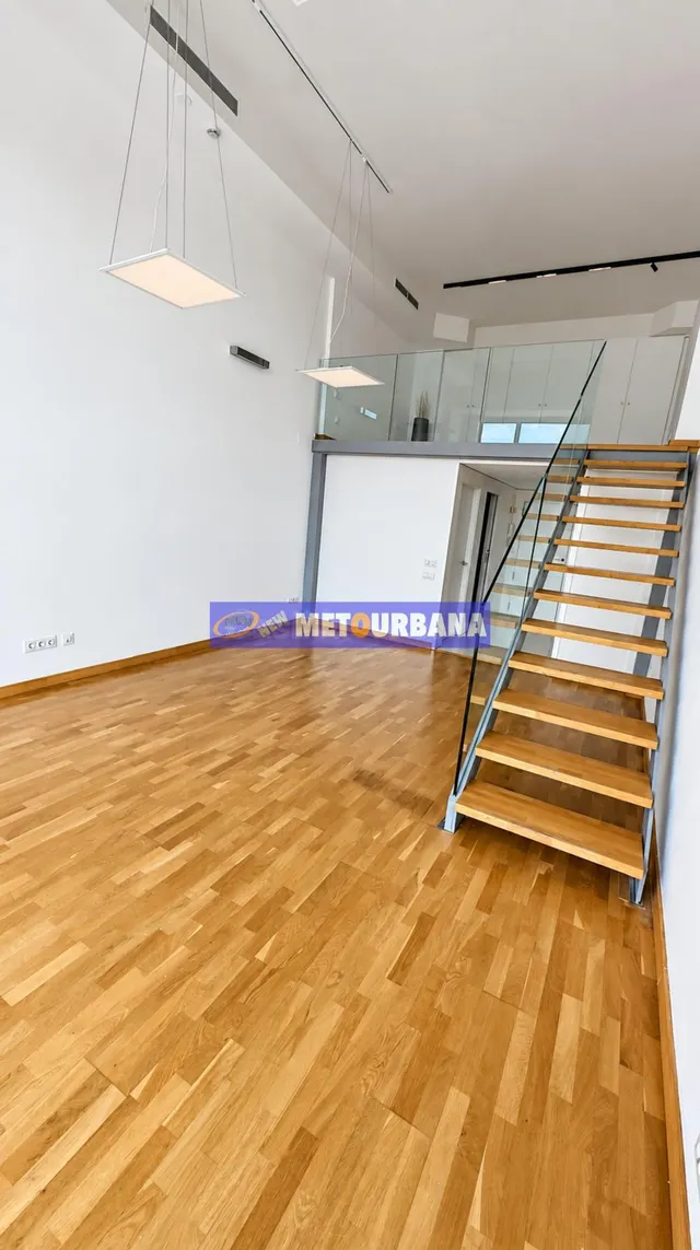 PRECIOSO LOFT CON ESTUPENDAS VISTAS PARA OFICINAS - foto 3