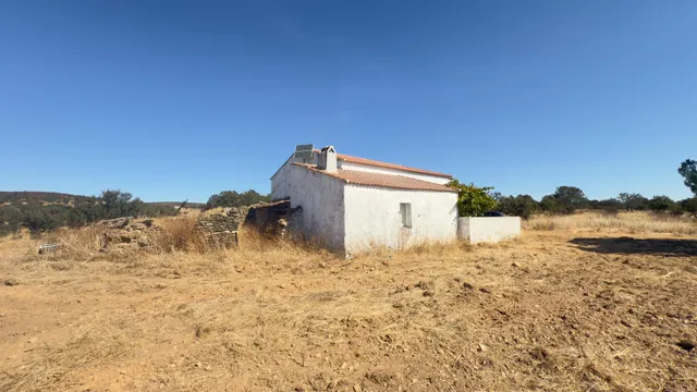 FINCA DE ENCINAR EN EL CERRO DEL ANDÉVALO — 4