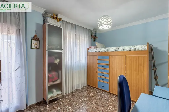 Fantástica casa en bola de oro — 27
