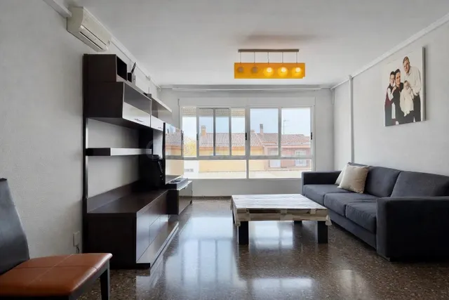Piso en venta en La Pobla de Farnals | 110 m2 con suite, asc - foto 3