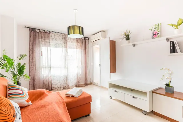 PISO EN ALCANTARILLA — 37