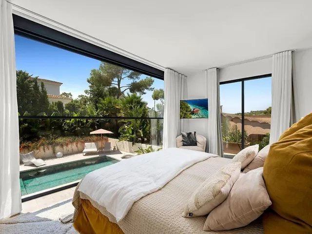 Villa de ensueño con piscina de Bali, jardín y concepto de vida inundado de luz en Santa Ponsa — 12