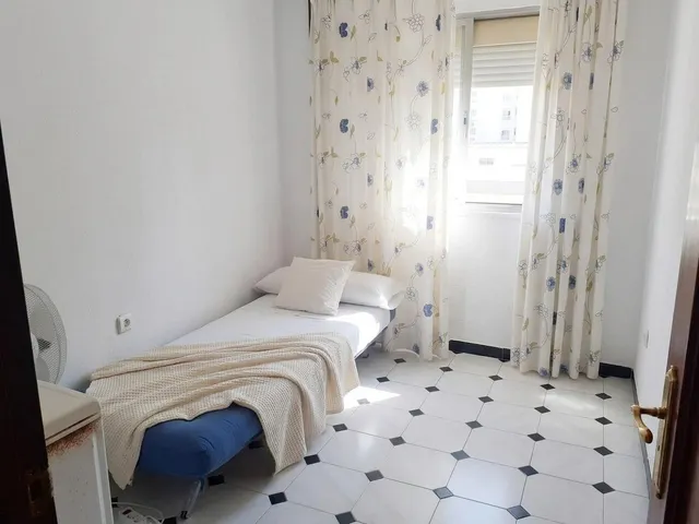 AMPLITUD, LUZ Y CALIDAD DE VIDA EN CÁDIZ — 27