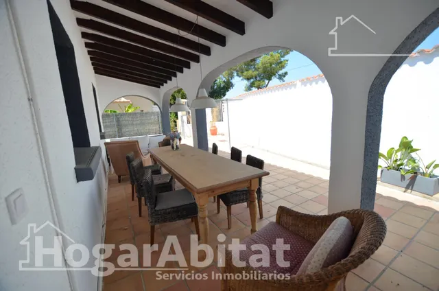 PRECIOSO CHALET REFORMADO CON PISCINA, GARAJE Y DOS TERRAZAS — 13