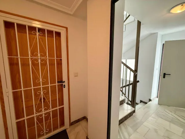 Apartamento reformado en La Mata a solo 120 m del mar — 30