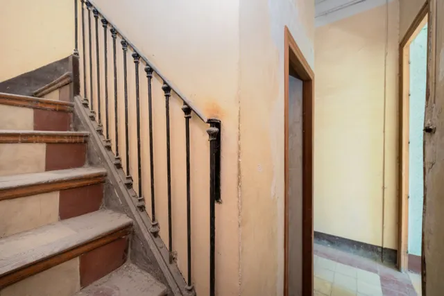 A LA VENTA EDIFICIO EN PLAZA BIB-RAMBLA — 34