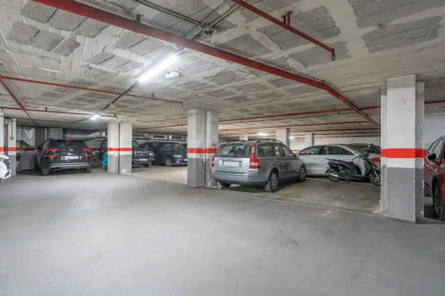 Parking 11m² en alquiler - Eixample - foto 3