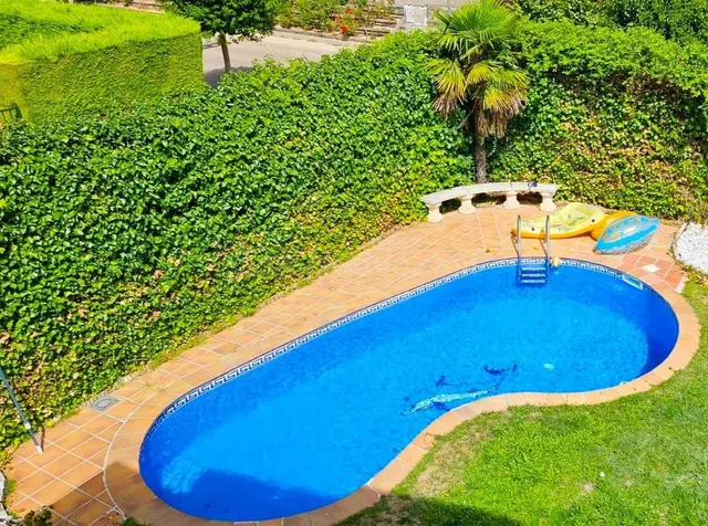 MONCASA VENDE CHALET EN VILLALOBON - foto 3