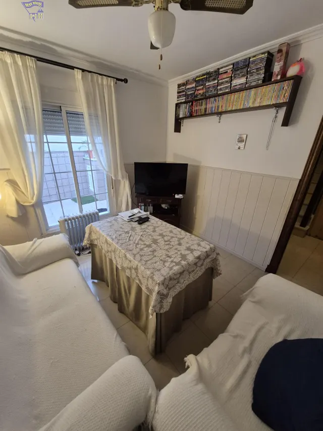 SE VENDE CASA EN ZONA CENTRO — 12