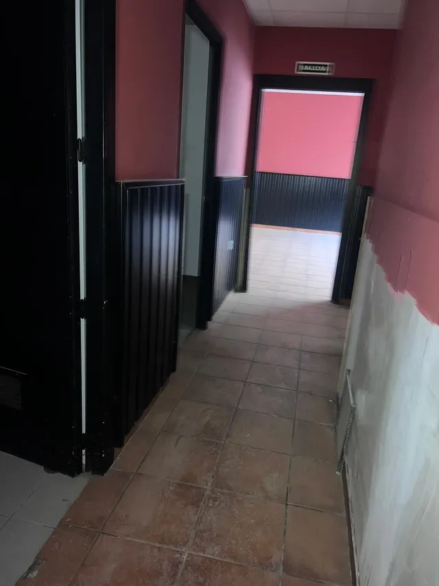 Local comercial en Obispo Benlloch — 35