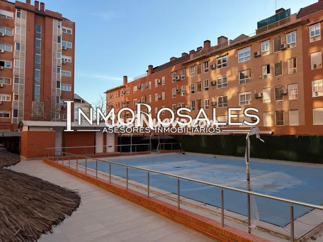 3 DORMITORIOS URBANIZACION CERRADA CON PISCINA-BUTARQUE - foto 2