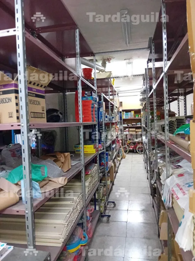 LOCAL EN BRUTO JUNTO AL CORTE INGLES — 11