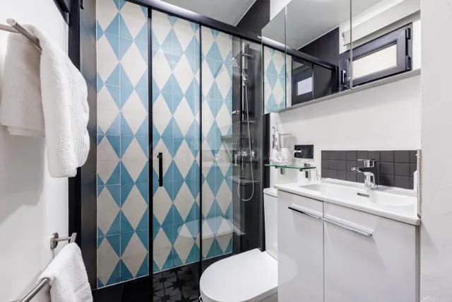 Casa unifamiliar en venta  con piscina privada, 5 dormitorios y amplio patio en Málaga — 39