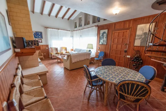 Casa 5 habitaciones 199m² en venta - Pueblo — 19