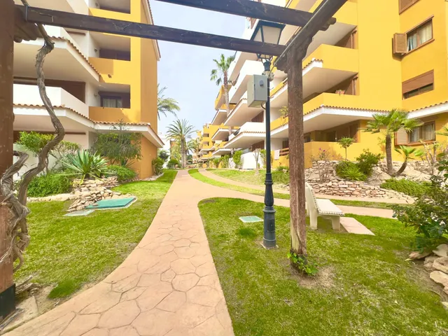 Apartamento 2 habitaciones 84m² en venta - Punta Prima — 28