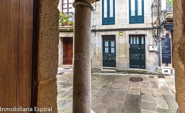 El encanto de la piedra en el Corazón de Pontevedra! ✨