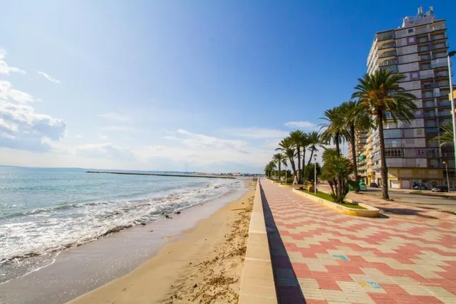 Inmueble con 3 estudios independientes en Santa Pola — 23
