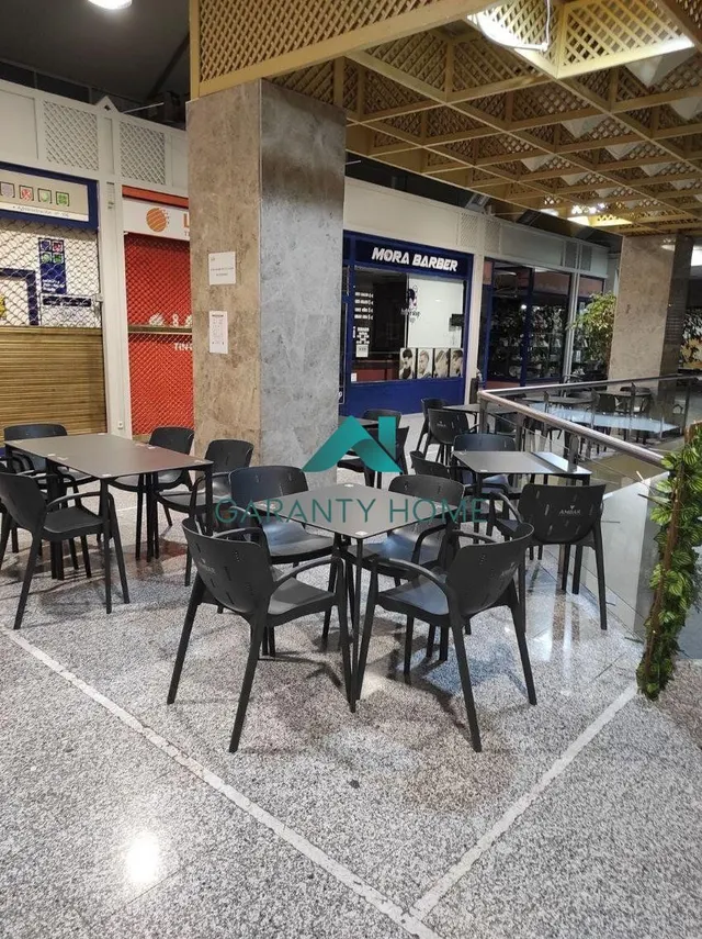 Local comercial en  Villar del Rey — 17