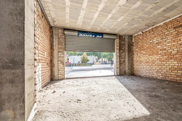 Local Comercial justo a Mercadona de Ogíjares. — 15