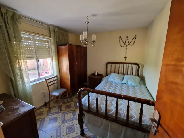 SE VENDE CASA EN VILLACALBIEL, 2 PLANTAS, PATIO 60 M2, CALEFACCIÓN, NECESITA REFORMAS — 15