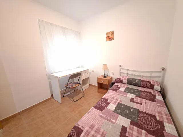 Se vende piso en el zapillo 3 habitaciones a 100 metros de la playa — 18