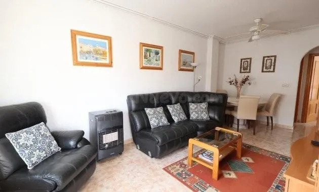 Bungalow de 2 dormitorios en La Zenia, Alicante (Costa Blanca) — 4