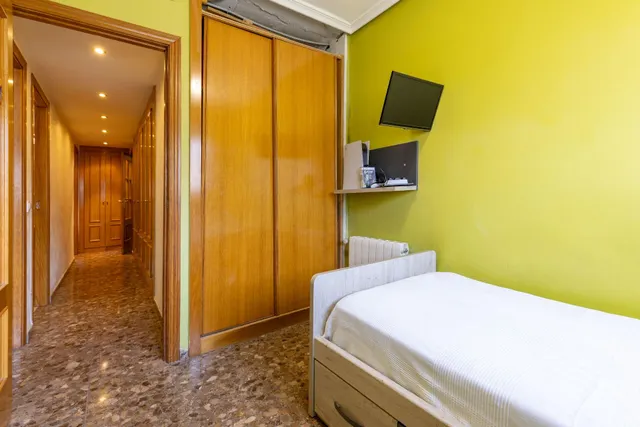 VIVIENDA CON PISCINA, PLAZA DE GARAJE Y TRASTERO — 44