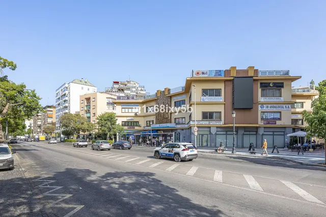 Local comercial 2 habitaciones 57m² en venta - Marbella — 19