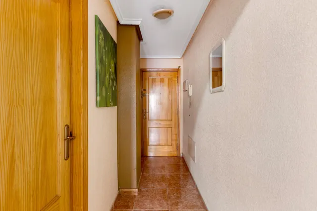 Acogedor piso en planta baja con piscina comunitaria — 8