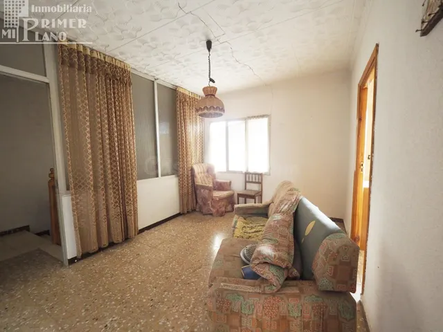 *Casa para derribar o reformar en c/Tetuan de 330 m2 con 8.7 - foto 3