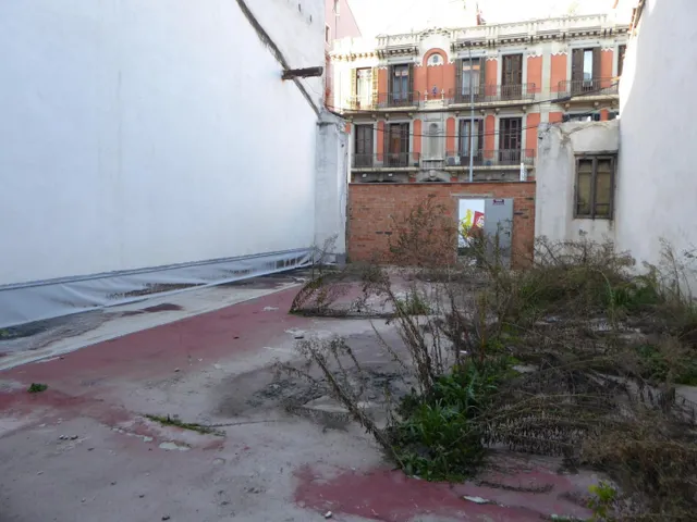 SOLAR EDIFICABLE EN VENTA EN MANRESA — 2