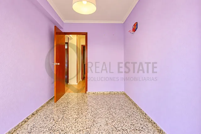Piso en Bellavista, San Juan de Alicante, con 3 dormitorios, terraza y parking, a 2km de la playa — 12