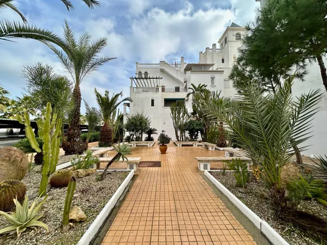Exclusivo ático dúplex con solárium y vistas al mar en la Ur - foto 4