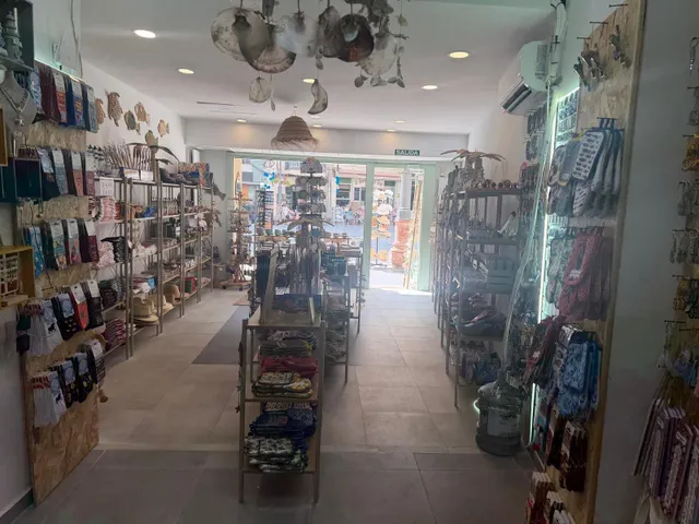 Local en calle del carmen junto al icue — 8