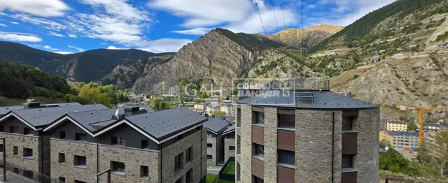 Atico-duplex de nueva contrucción a estrenar en canillo con 2 plazas de parking y 2 trasteros — 35
