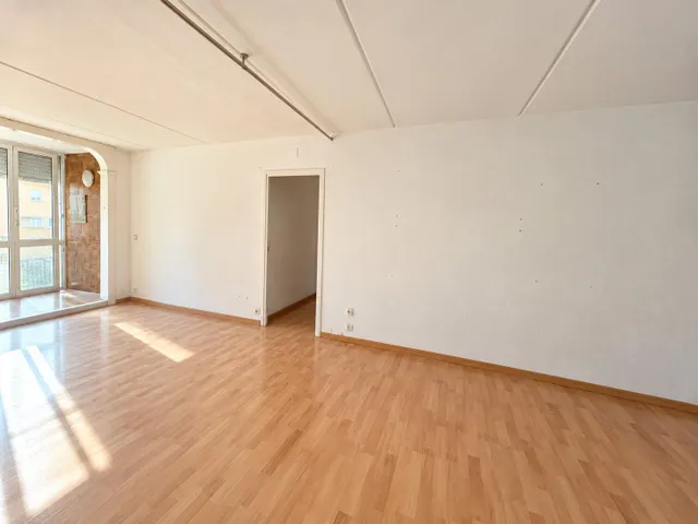 Se vende piso en el prat del llobregat, zona san cosme — 2