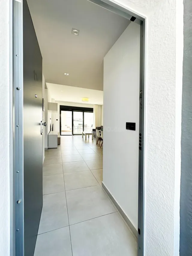 Exclusivo Apartamento Seminuevo en Guardamar del Segura - El - foto 3