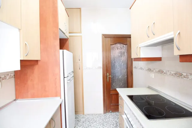 PISO DE TRES habitaciones CON ASCENSOR EN MADRID RÍO — 13