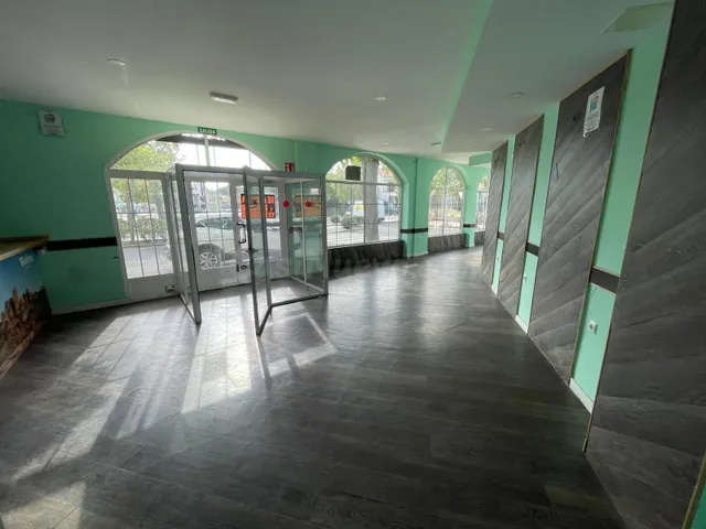 ALQUILER DE CAFETERÍA EN MALPARTIDA DE CÁCERES - foto 3