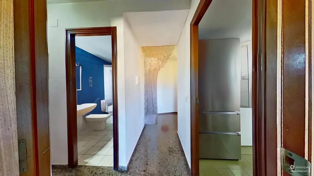 EXCELENTE ZONA, PISO TOTALMENTE EXTERIOR CON LA MEJOR ORIENTACION- ESTE, MUY LUMINOSO, 7º PISO, BUENA FINCA CARAVISTA. — 38