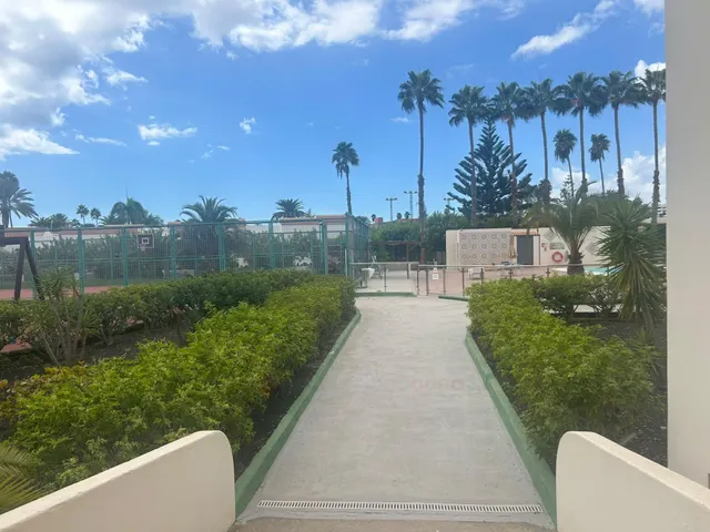 Amplio apartamento de 3 dormitorios en el corazón de Playa del Inglés – Residencial Avenida — 32
